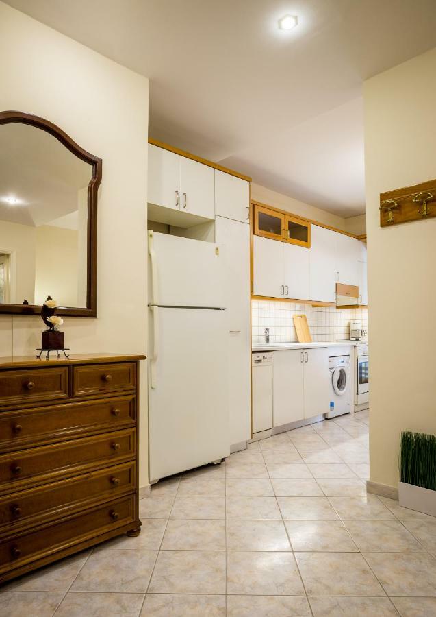 Classy 2 Bedroom Apartment Near Acropolis & Metro Athens Ngoại thất bức ảnh