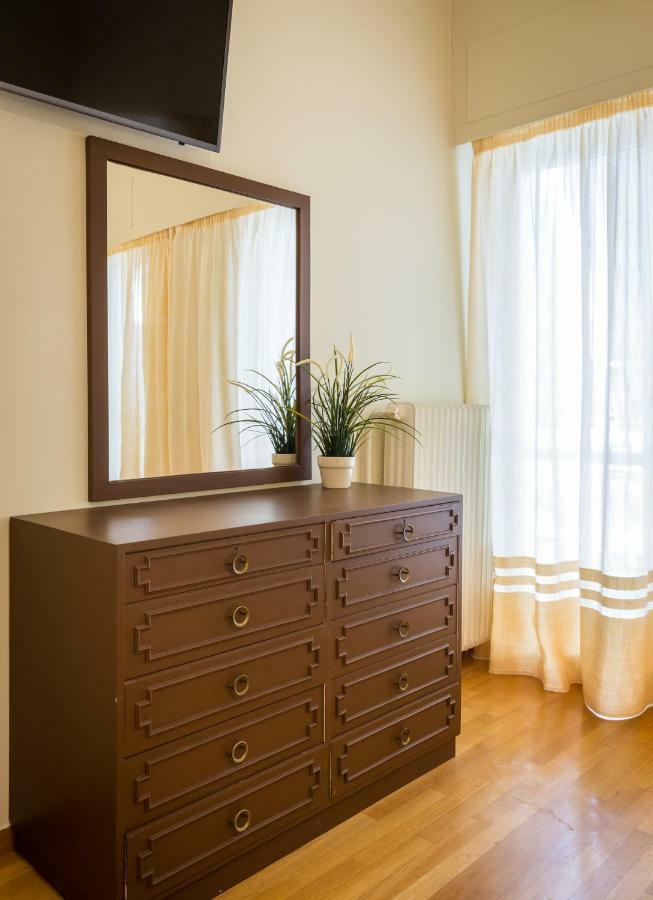 Classy 2 Bedroom Apartment Near Acropolis & Metro Athens Ngoại thất bức ảnh