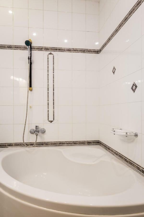Classy 2 Bedroom Apartment Near Acropolis & Metro Athens Ngoại thất bức ảnh