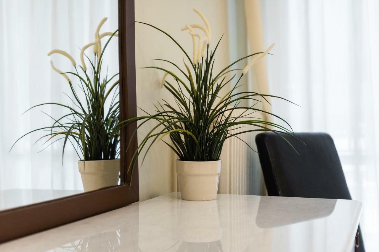 Classy 2 Bedroom Apartment Near Acropolis & Metro Athens Ngoại thất bức ảnh